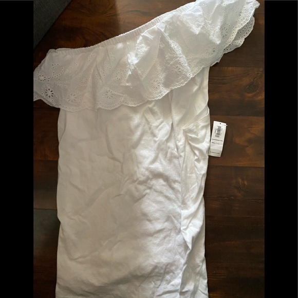 Old Navy Tops - Old navy one shoulder